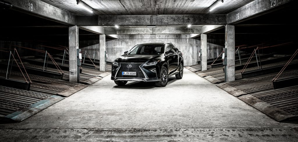 Lexus RX-37