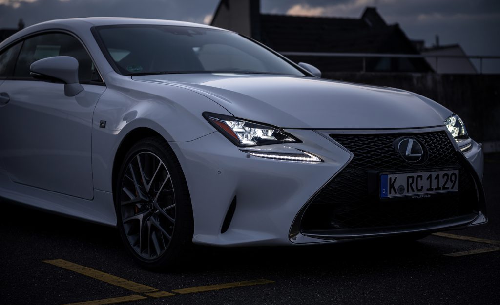 Lexus RC200t-17