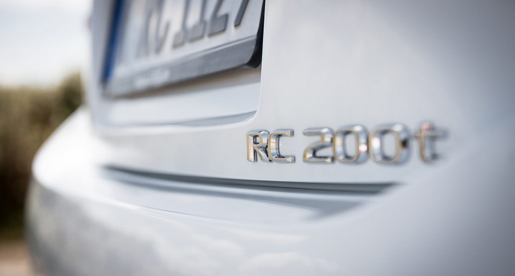 Lexus RC200t-29
